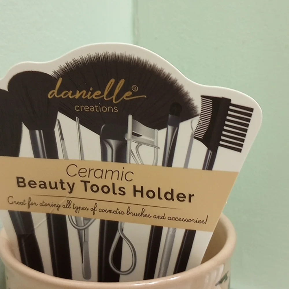 New Ceramic Beauty Tool Holder